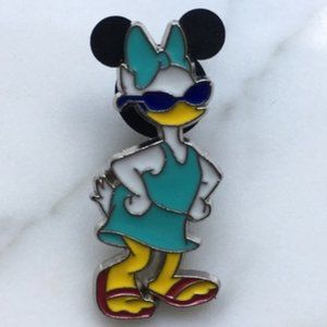 Daisy Duck with sunglasses Trading Pin